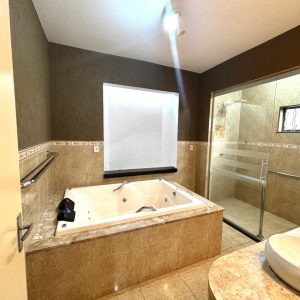 WhatsApp Image 2025-10-02 at 16.25.10